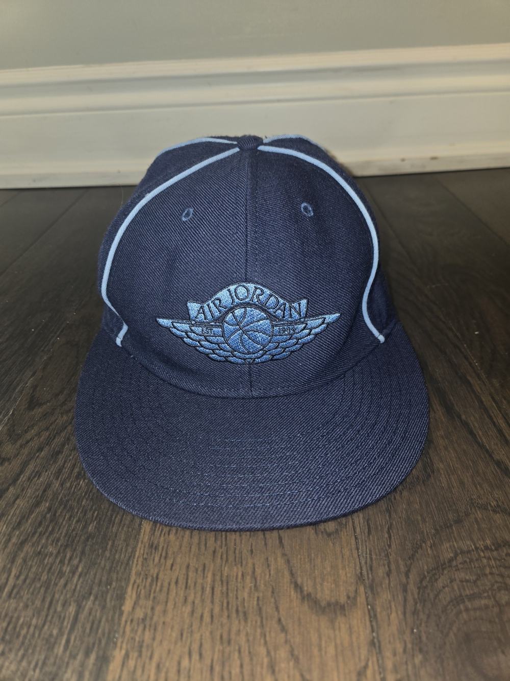 Vintage Y2K Air Jordan Wings 7 1/2 Jumpman Hat Fitted Cap Wool